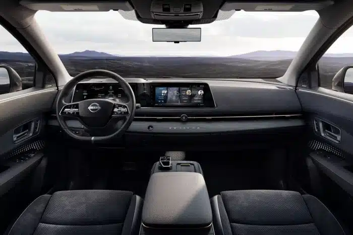 interior nissan ariya