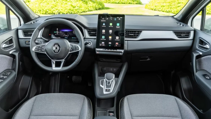 seat arona vs renault captur