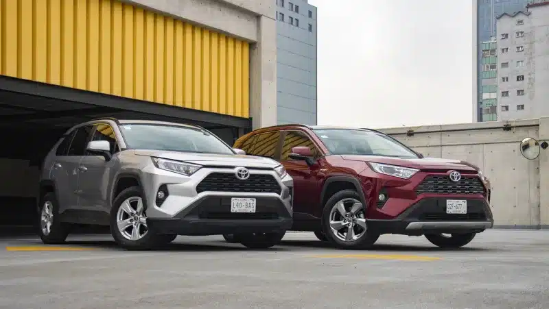 por-que-considerar-un-toyota-rav4-hibrido-como-tu-proximo-suv-ventajas-en-consumo-de-combustible-y-rendimiento